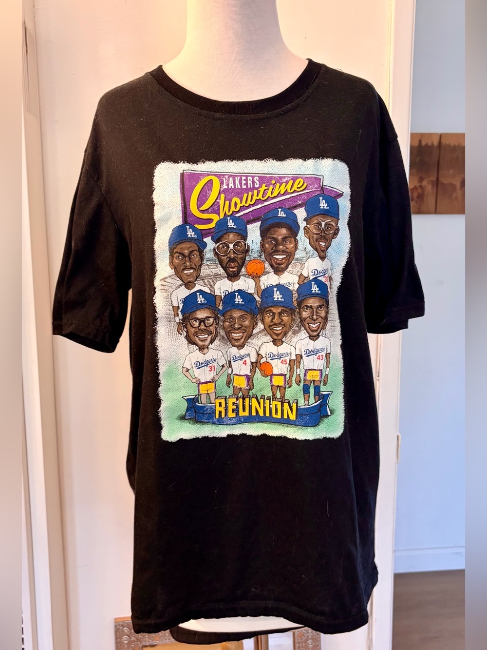 Los Angeles Dodgers 2024 SGA Lakers Showtime Reunion T-Shirt Black - Size M